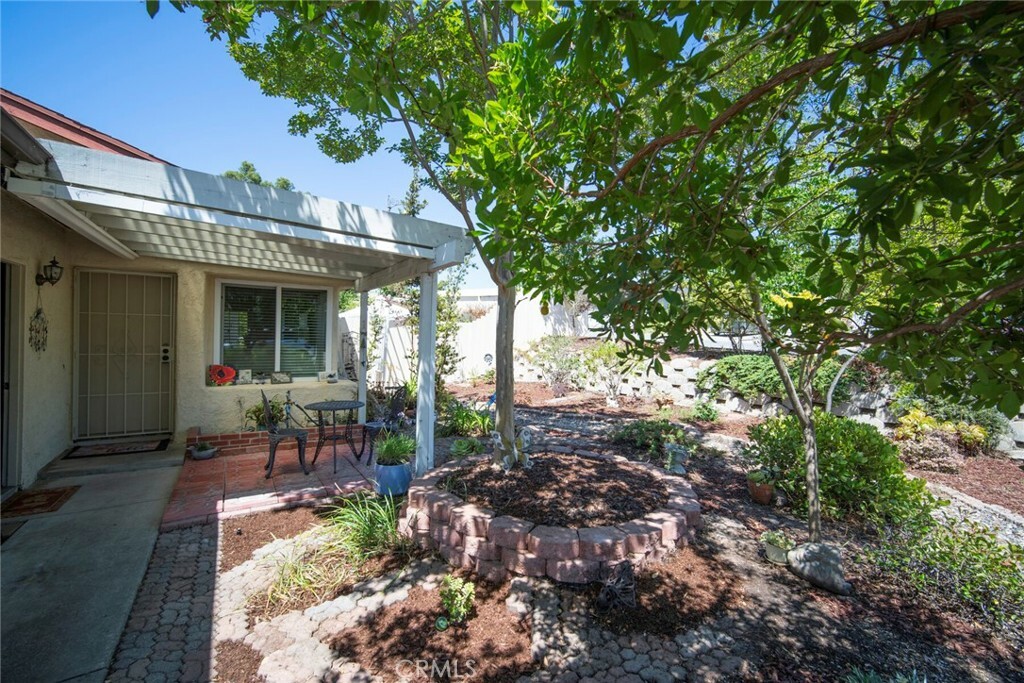 Property Photo:  27075 La Fuente  CA 92692 