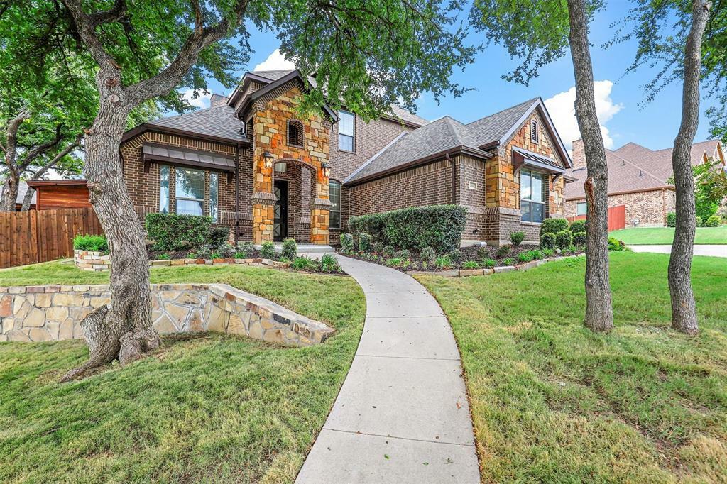 Property Photo:  1510 Wagon Wheel Court  TX 76065 