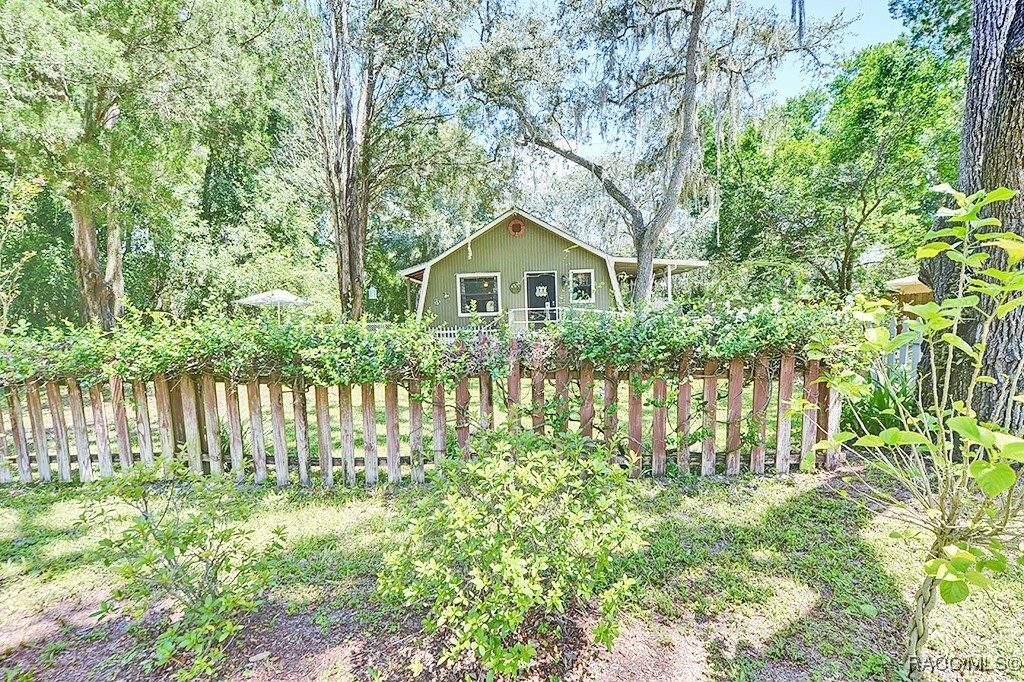 Property Photo:  383 S Rooks Avenue  FL 34453 