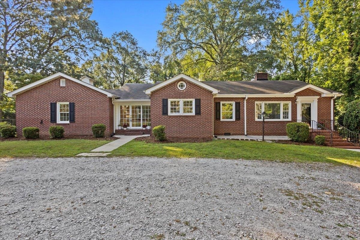 Property Photo:  203 Yorkshire Drive  SC 29615 