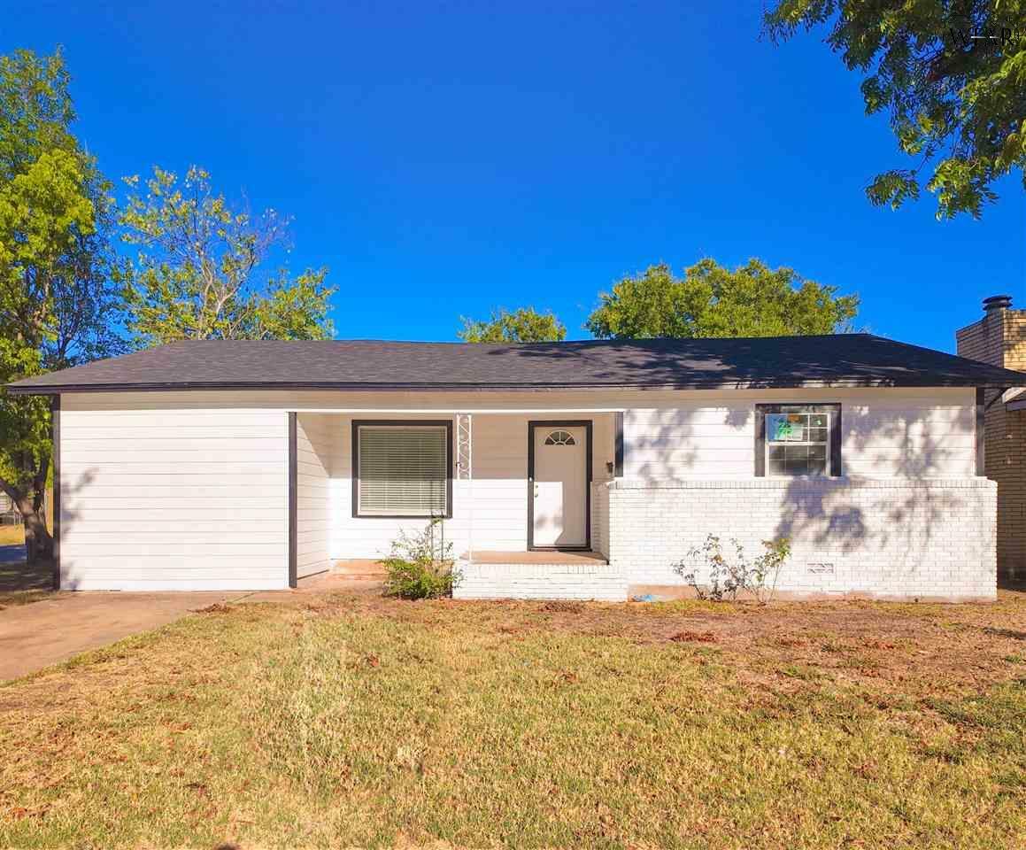 Property Photo:  2201 Shepherd Street  TX 76309 