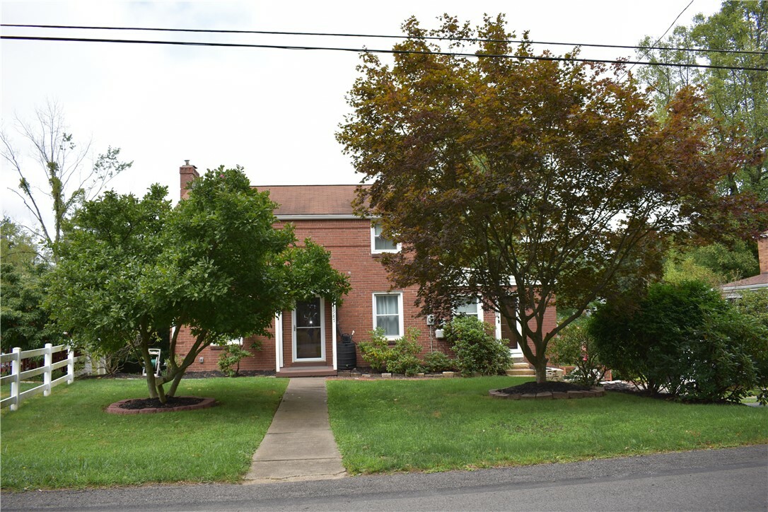 Property Photo:  8987 Eastview Dr  PA 15101 