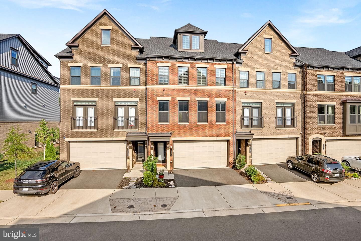 Property Photo:  22274 Cornerstone Crossing Terrace  VA 20148 