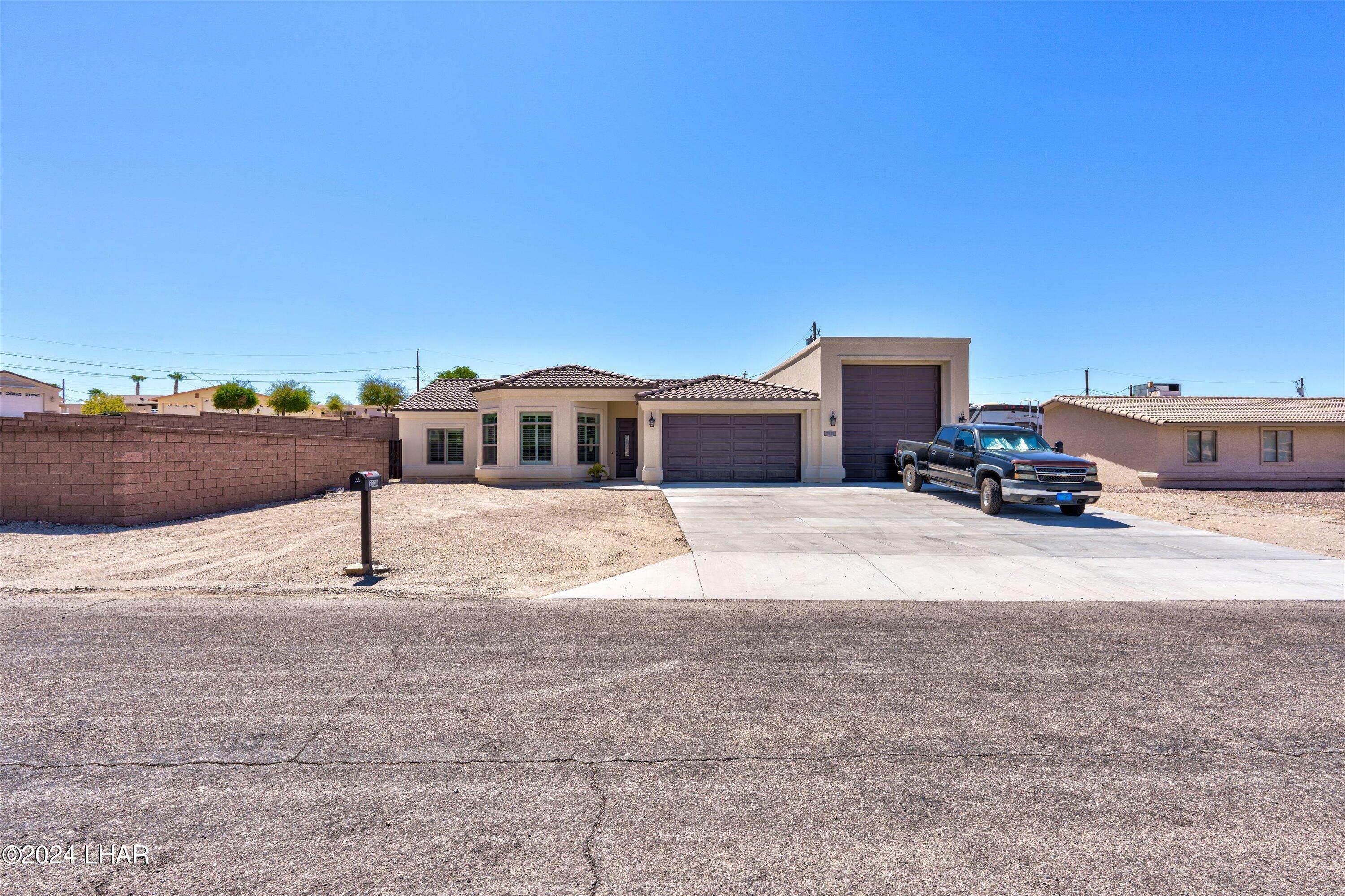 Property Photo:  2330 Regatta Dr  AZ 86404 