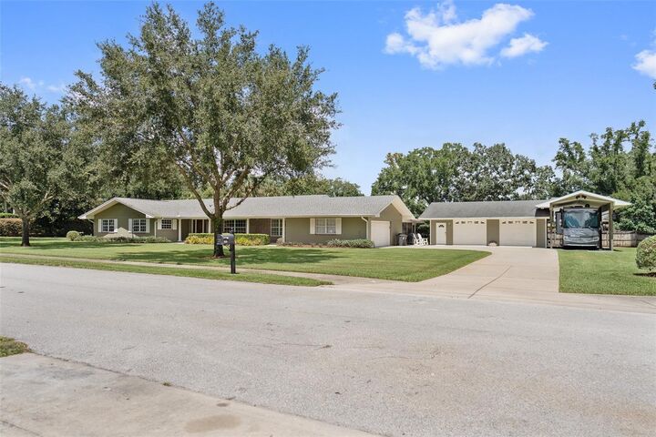 Property Photo:  100 Bedford Road  FL 32714 