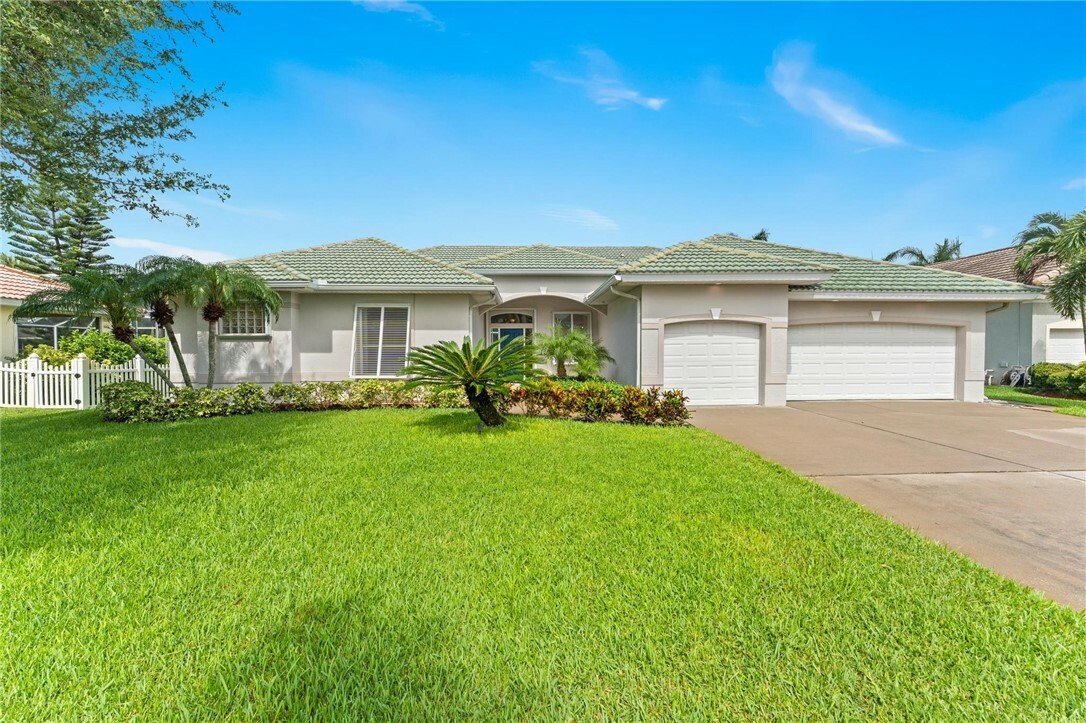 Property Photo:  238 Waterside Drive  FL 32937 