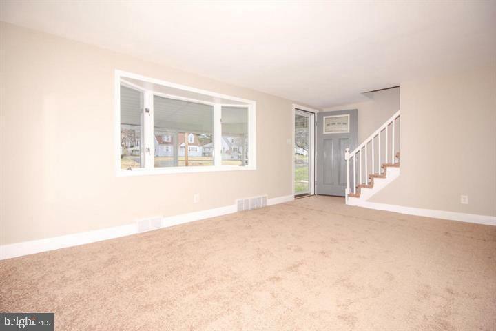 Property Photo:  318 Surrey Lane  PA 19040 