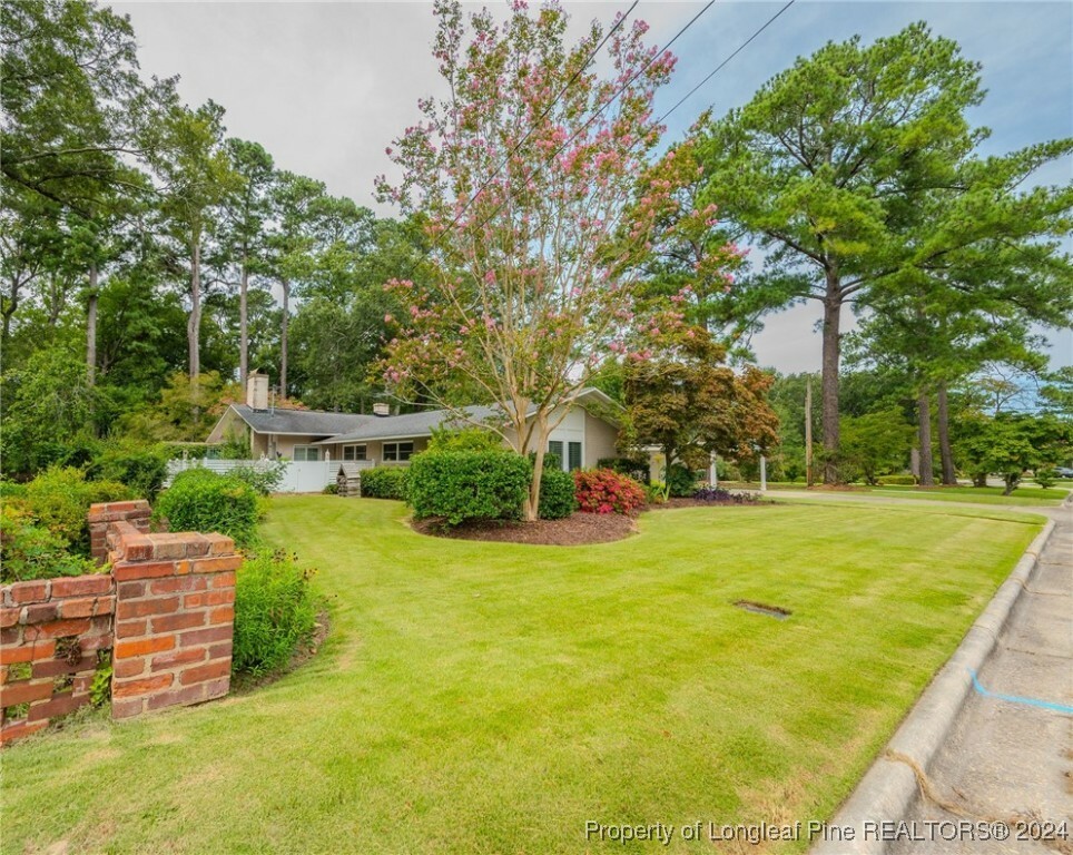 Property Photo:  1021 Riverside Boulevard  NC 28358 