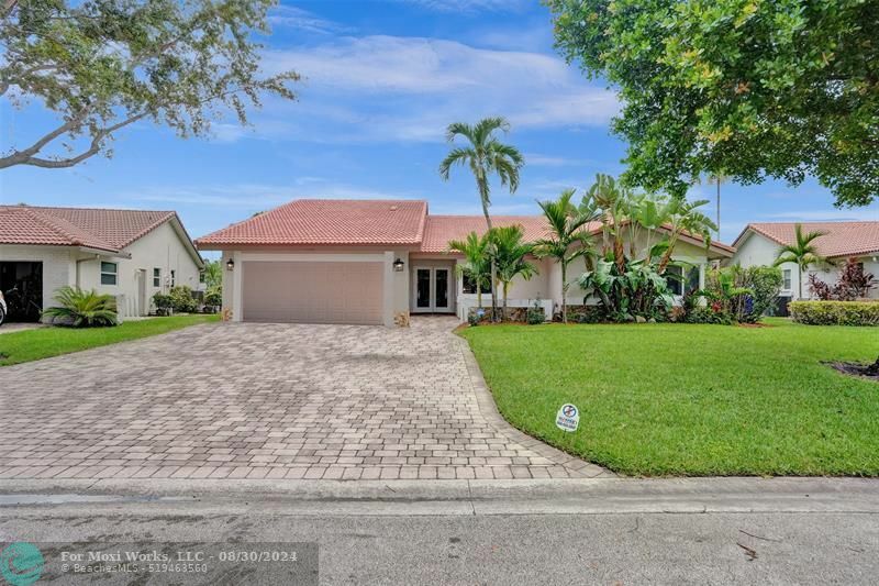 Property Photo:  10866 NW 6th St  FL 33071 