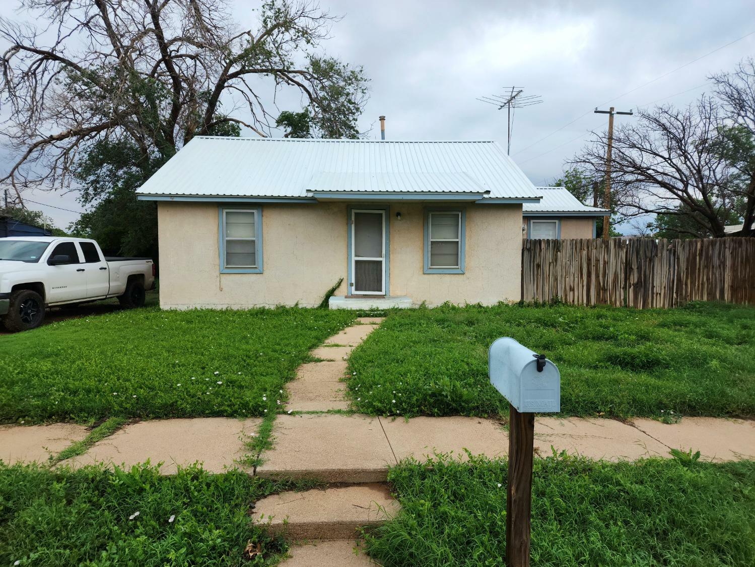 Property Photo:  808 13th Street  TX 79311 