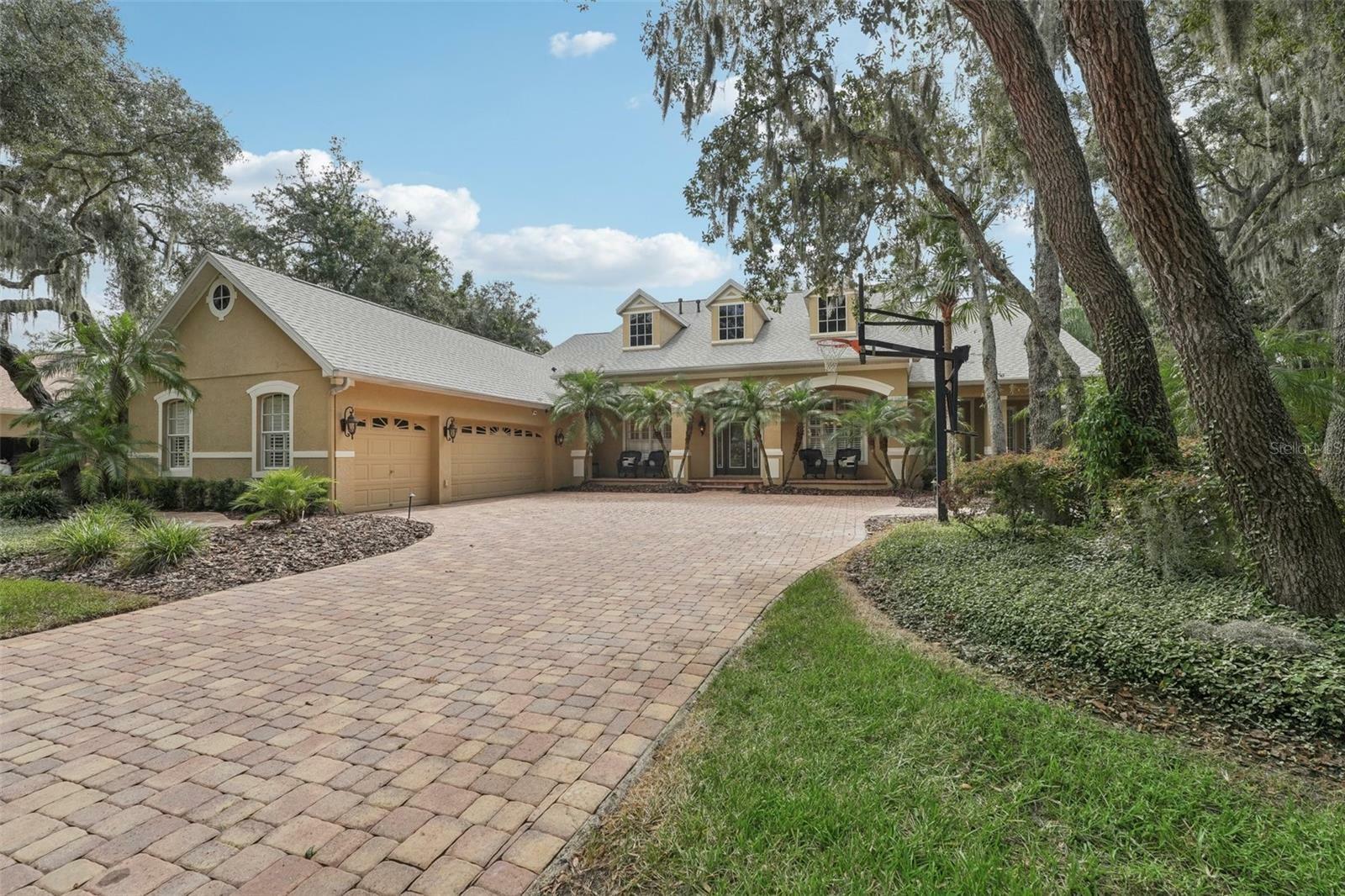 Property Photo:  5712 Ternwater Place  FL 33547 