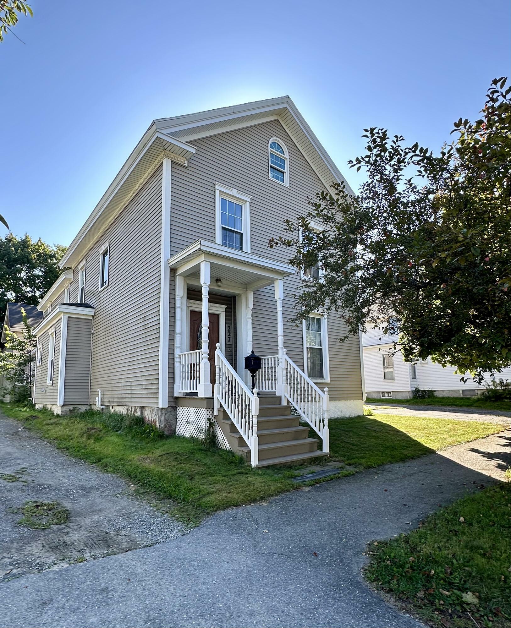 Property Photo:  227 Essex Street  ME 04401 