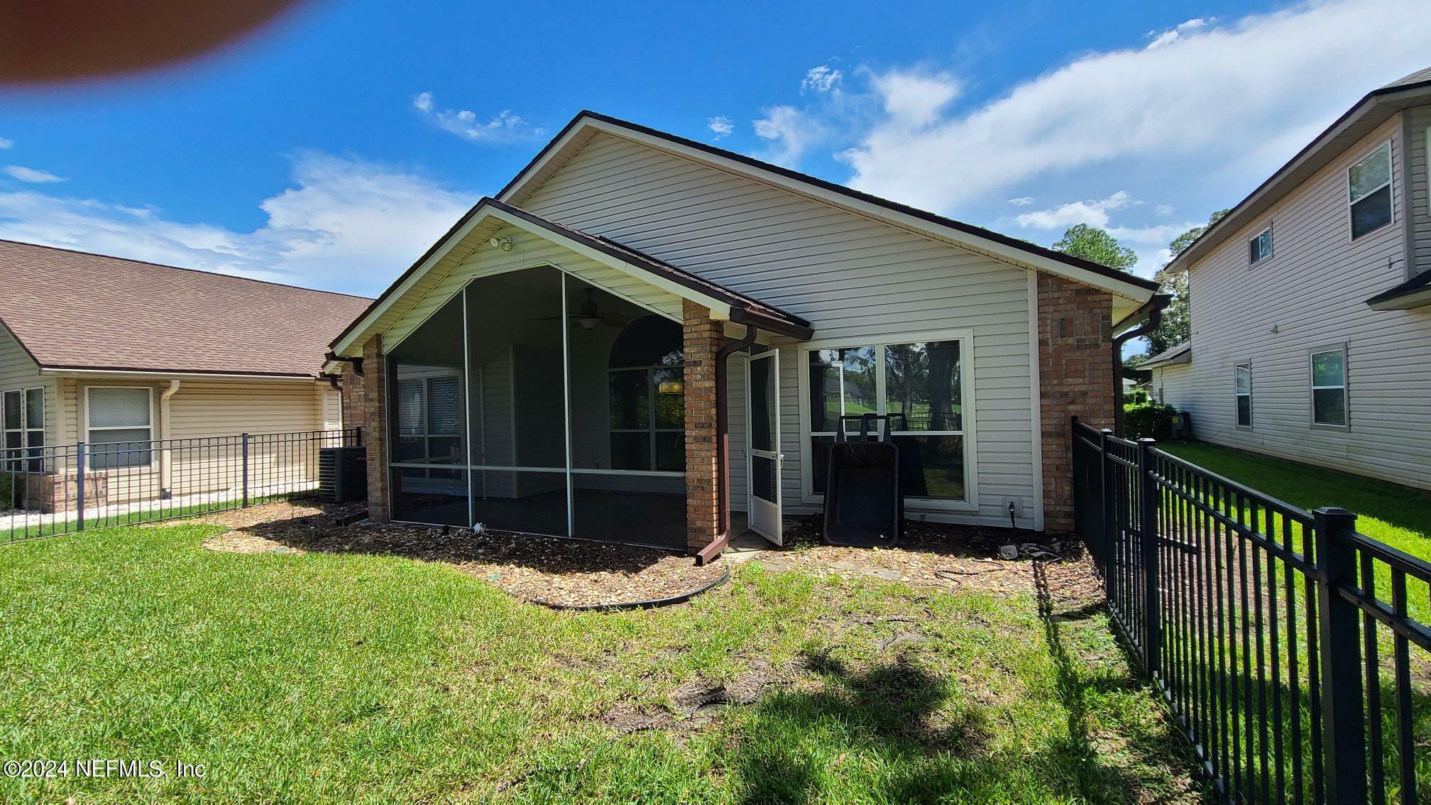 Property Photo:  1544 Linkside Drive  FL 32003 