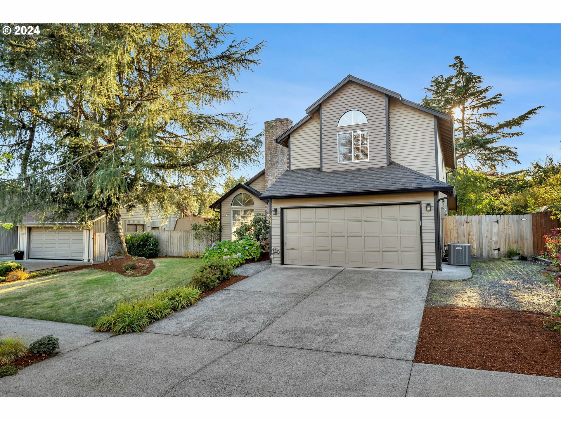 Property Photo:  2212 SE Blairmont Dr  WA 98683 