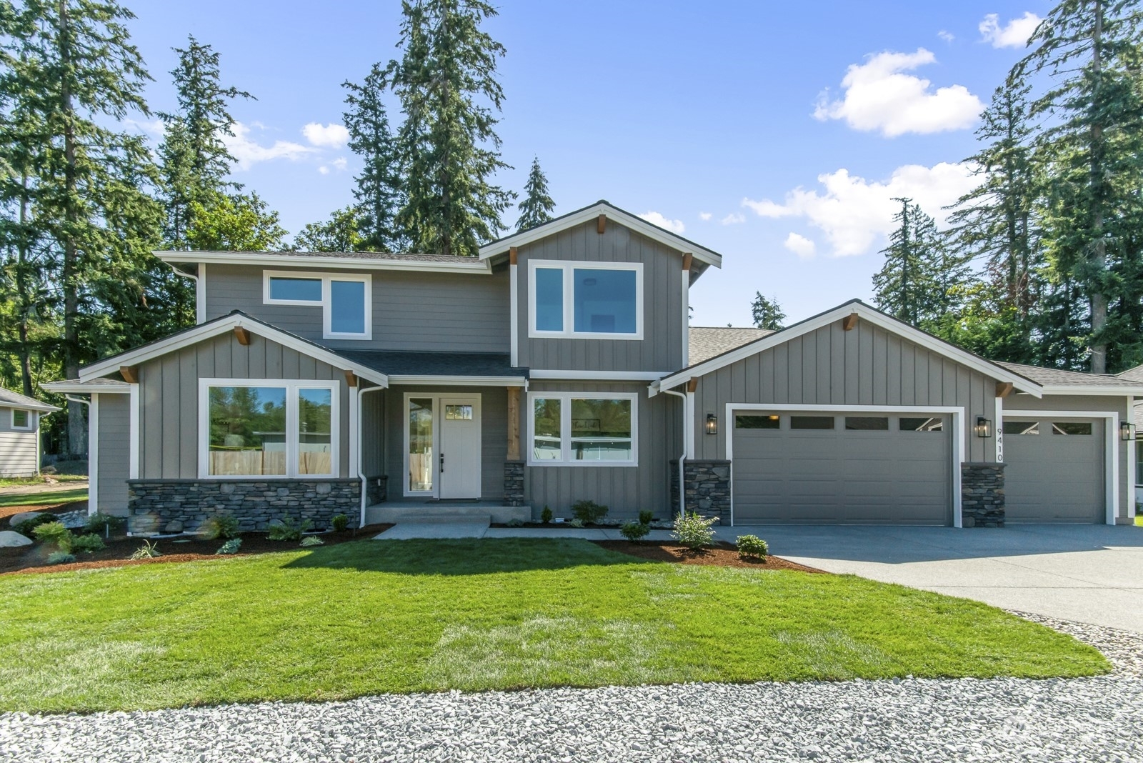 Property Photo:  9410 139th Street Ct E  WA 98373 