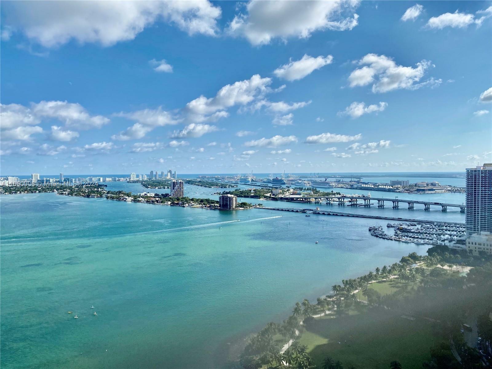 Property Photo:  2020 N Bayshore Dr 3501  FL 33137 