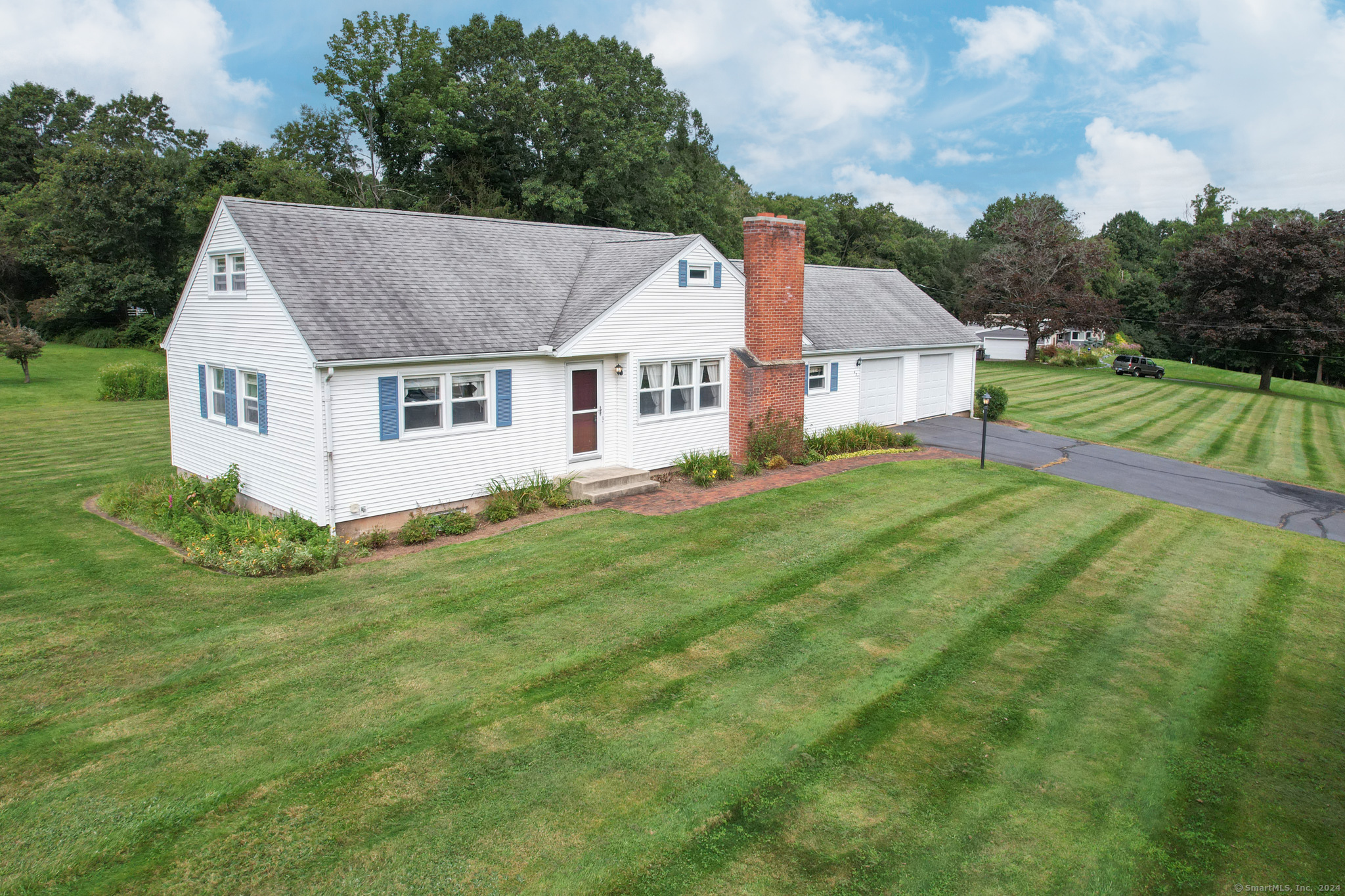 Property Photo:  425 Radmere Road  CT 06410 