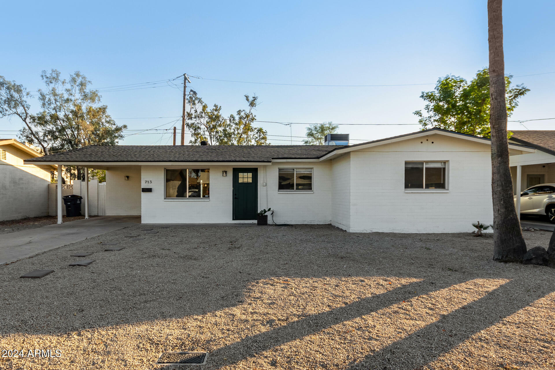 Property Photo:  713 W 19th Street  AZ 85281 