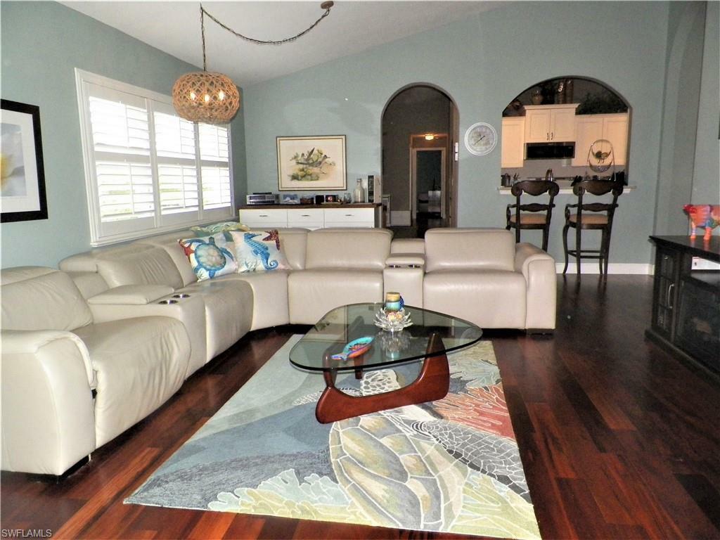 Property Photo:  15139 Ligustrum Ln  FL 33920 