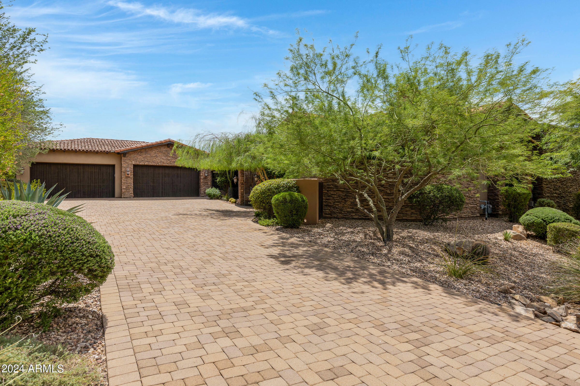 Property Photo:  9045 N Shadow Ridge Trail  AZ 85268 