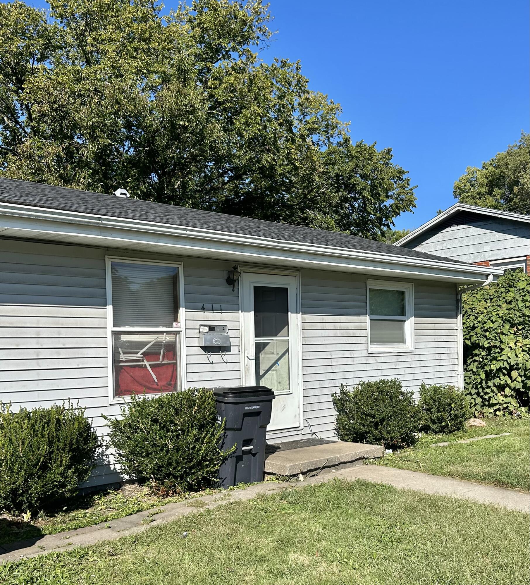 Property Photo: 411 N Providence Rd MO 65201