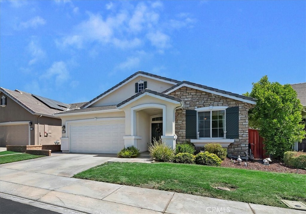 Property Photo:  466 Casper Drive  CA 92545 