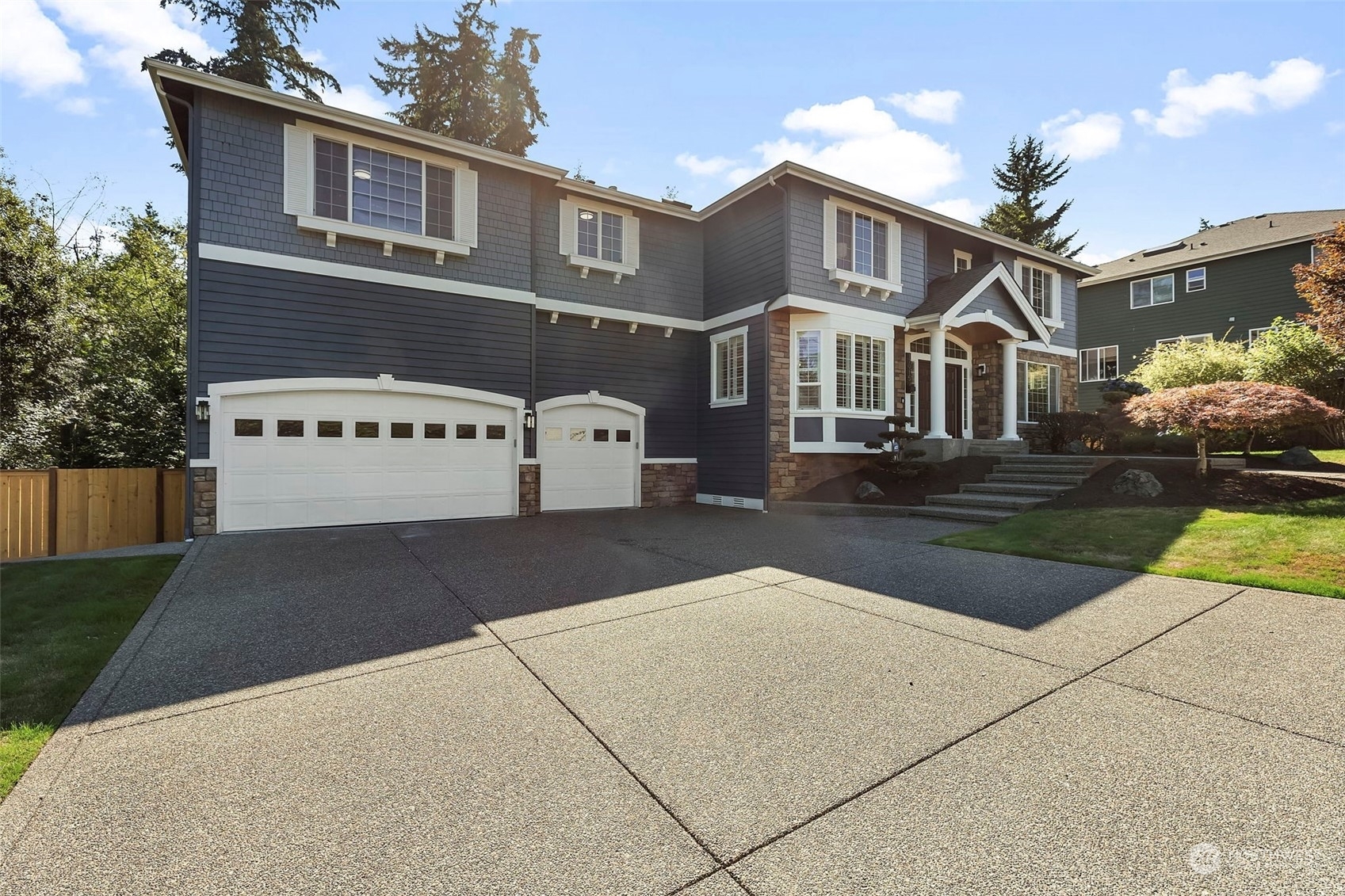 Property Photo:  17915 W 33rd Place  WA 98037 