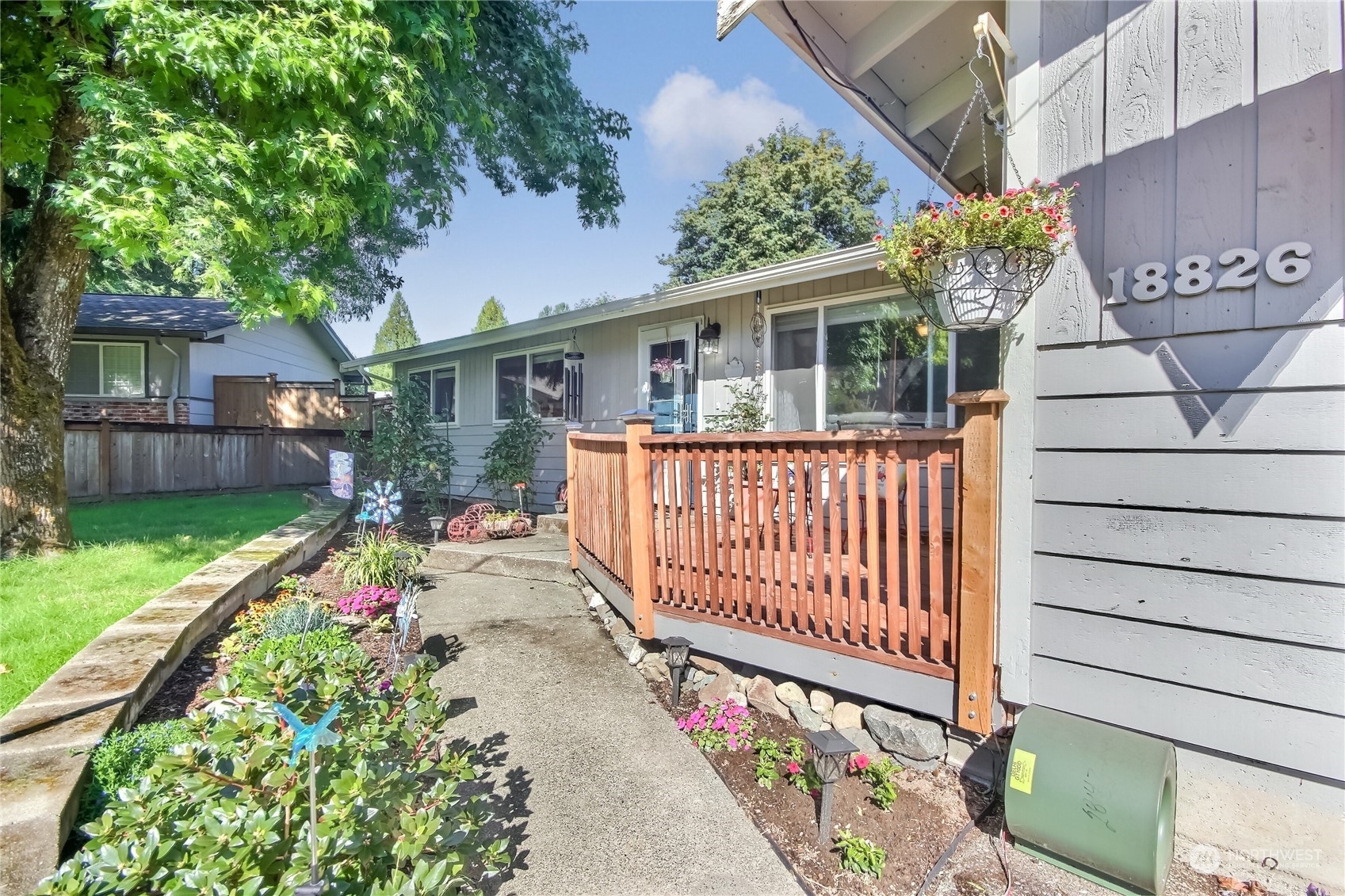 Property Photo:  18826 SE 214th Street  WA 98058 