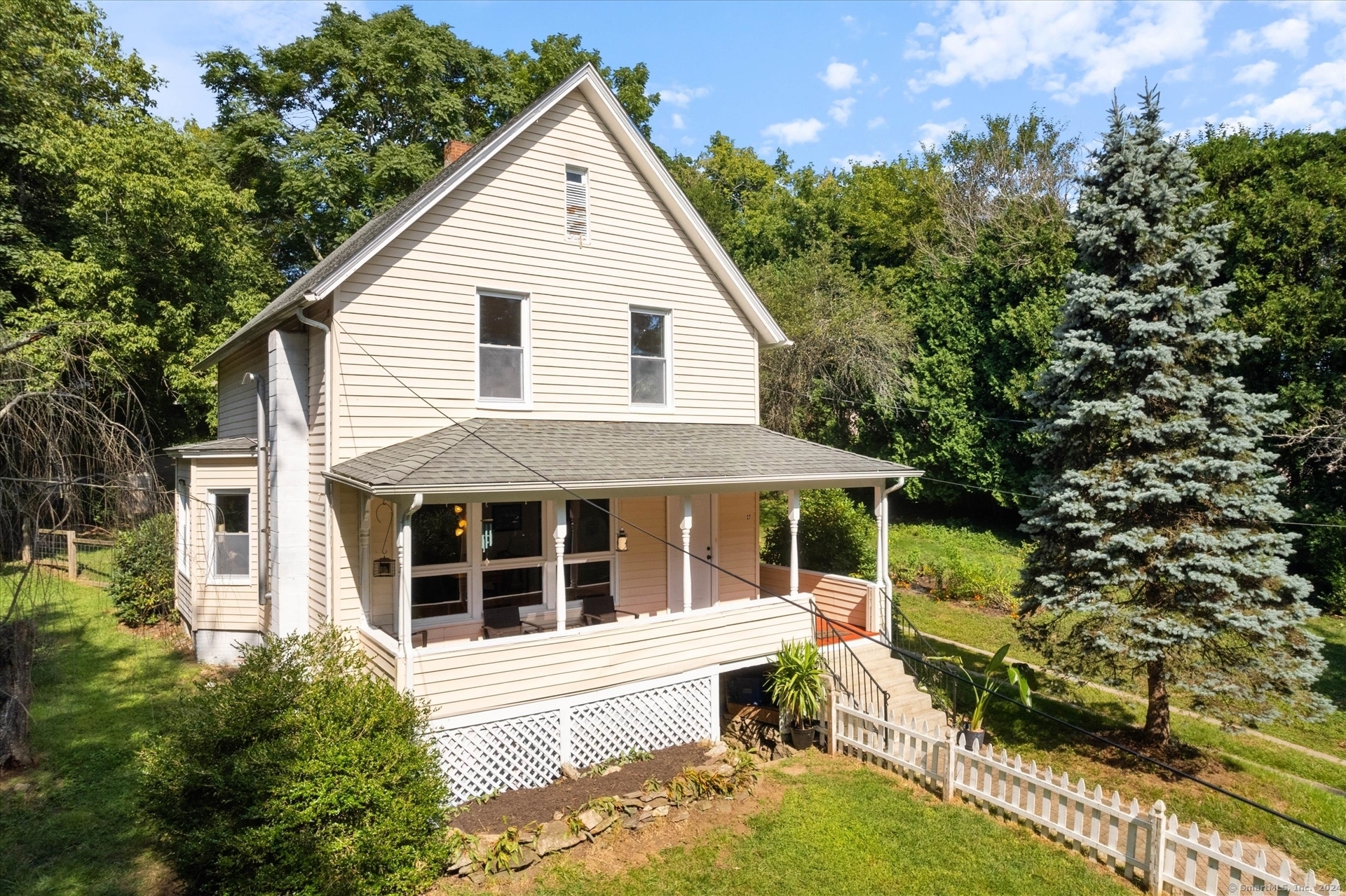 Property Photo:  27 Scott Street  CT 06360 