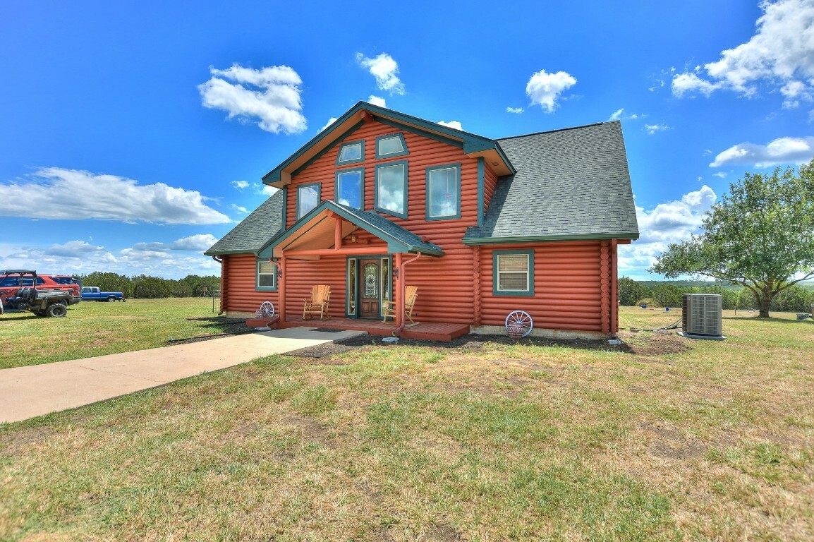 Property Photo:  3295 County Road 206  TX 76550 