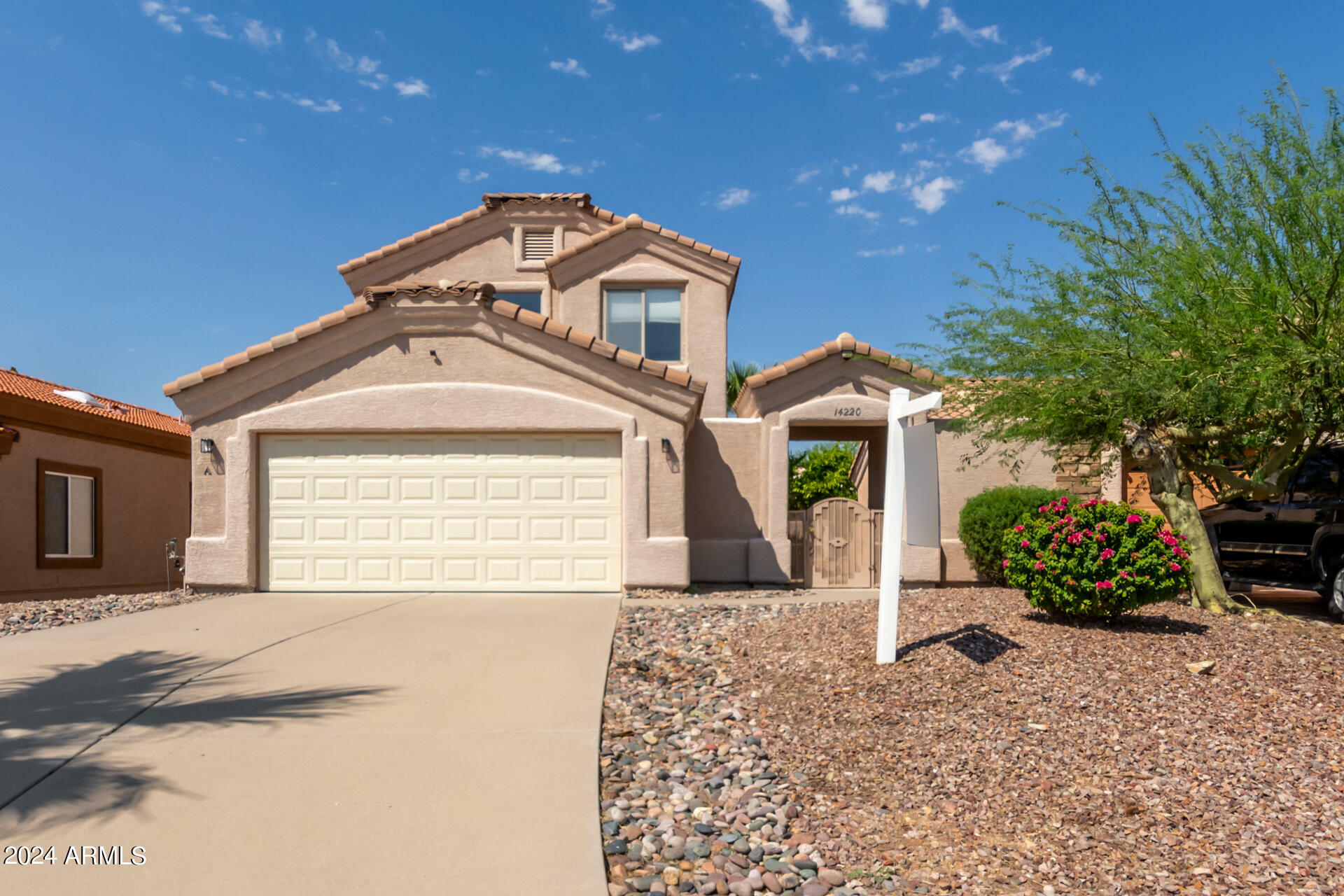 Property Photo:  14220 N Hawthorn Court A  AZ 85268 