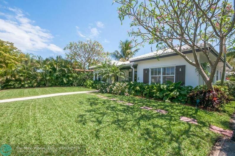 Property Photo:  252 Bloomfield Drive  FL 33405 