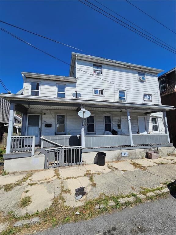 Property Photo:  35 Vine Street  PA 18252 