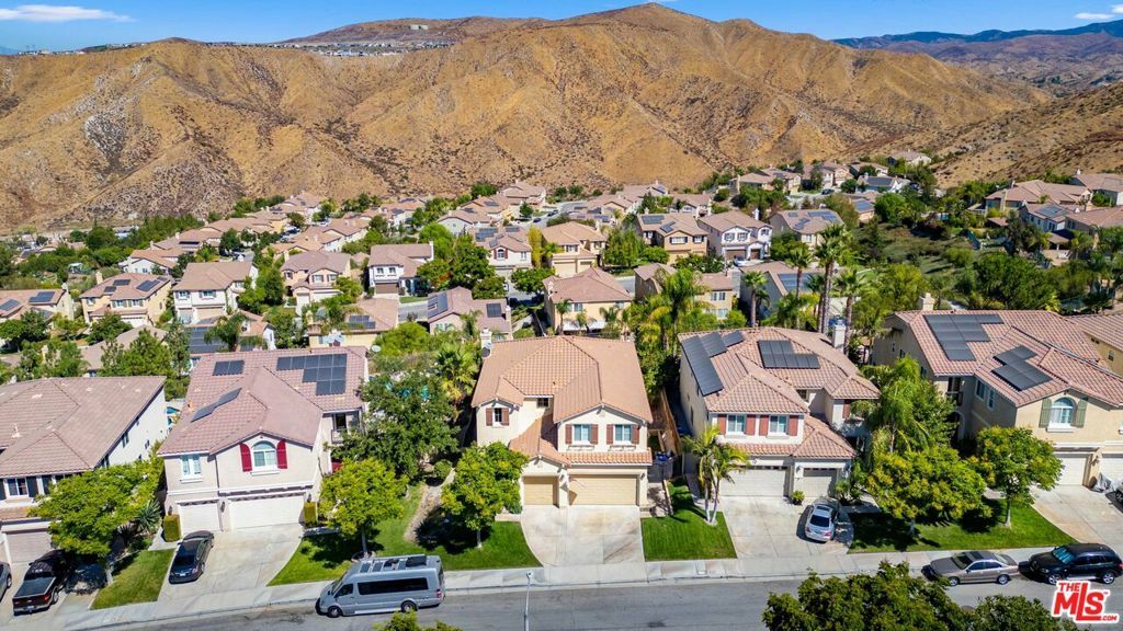 Property Photo: 17205 Crest Heights Drive CA 91387