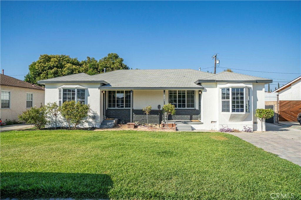 Property Photo:  8041 Franklin Street  CA 90621 