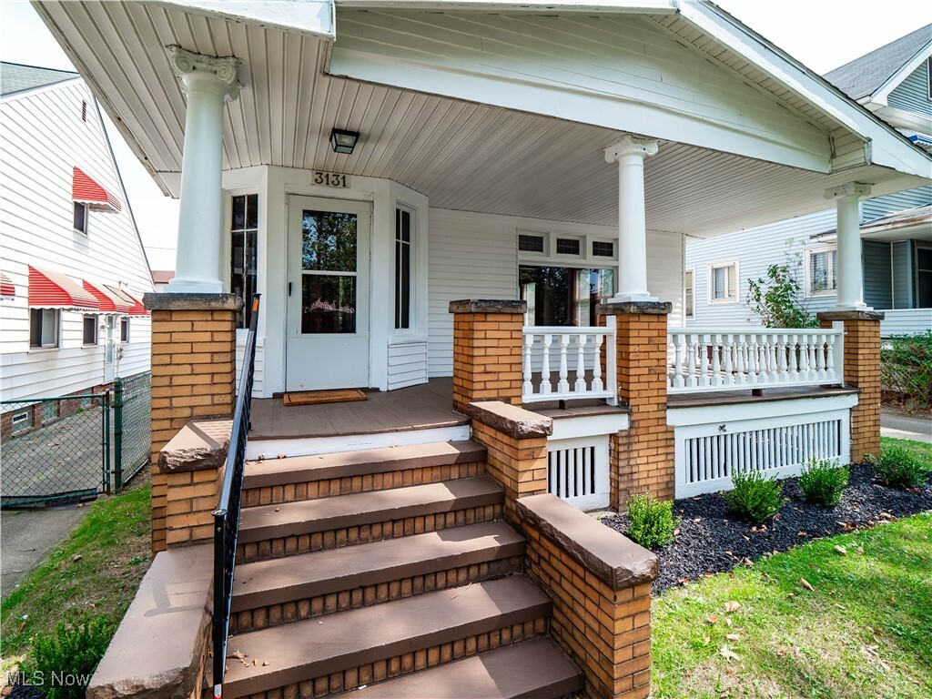 Property Photo:  3131 West Boulevard  OH 44111 