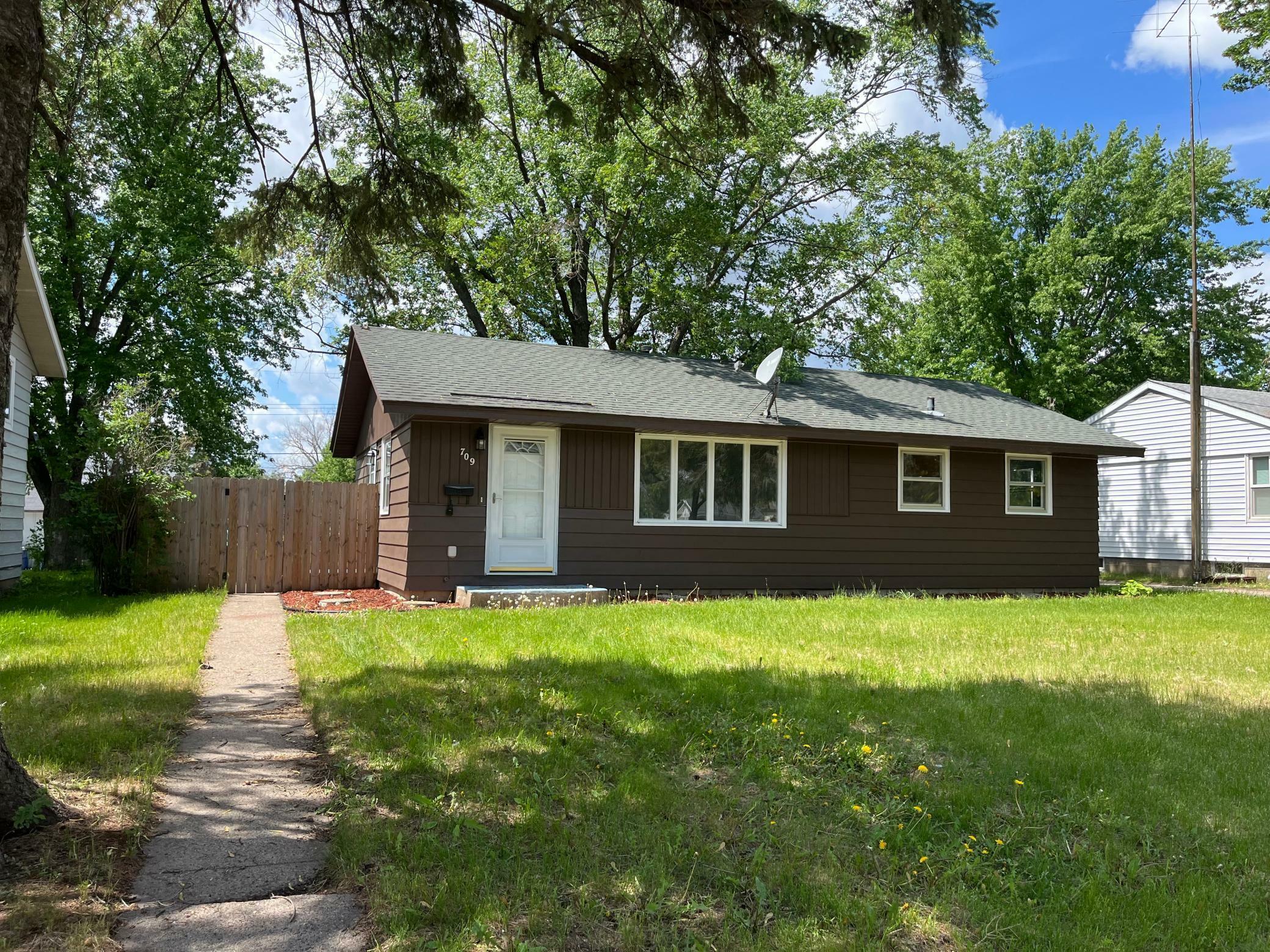 Property Photo:  709 24th Avenue N  MN 56303 