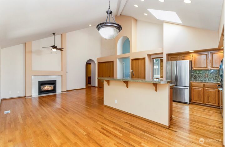 Property Photo:  17521 57th Avenue W  WA 98037 