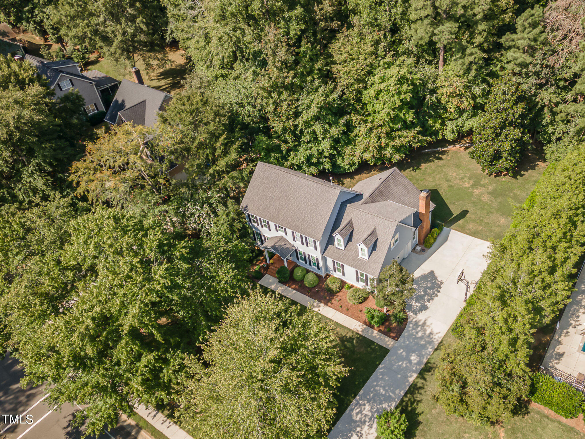Property Photo: 100 Stratford Drive NC 27516