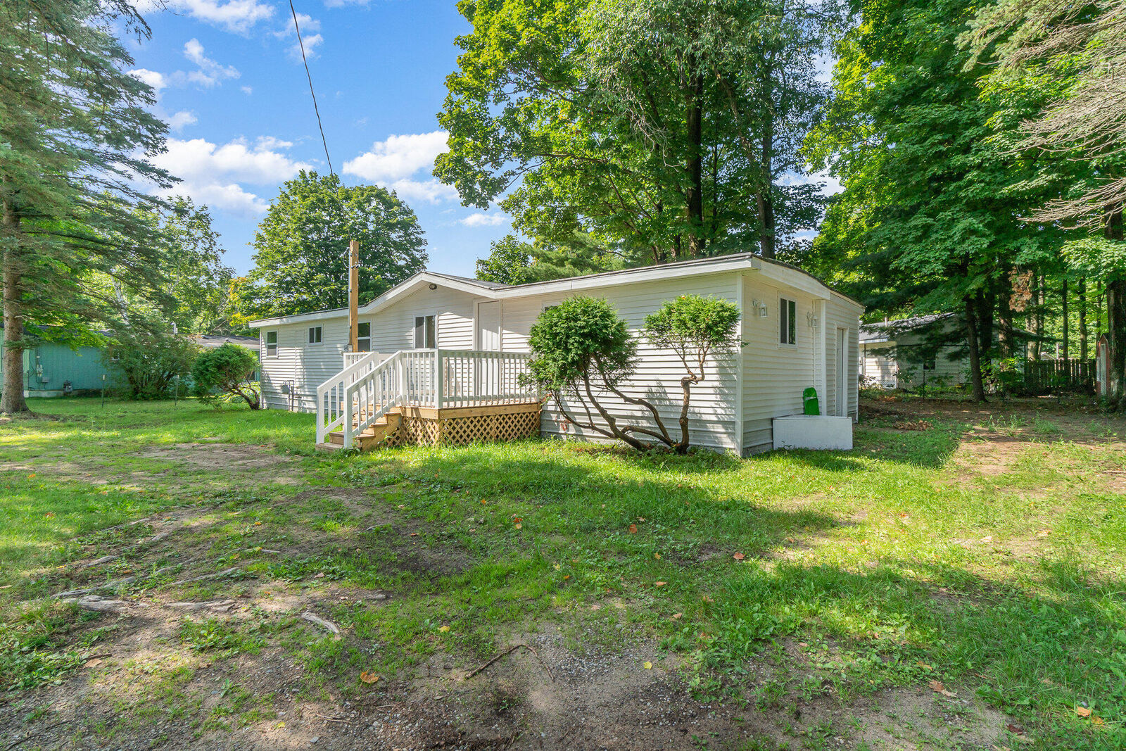 Property Photo: 1676 Springwood Avenue MI 49735