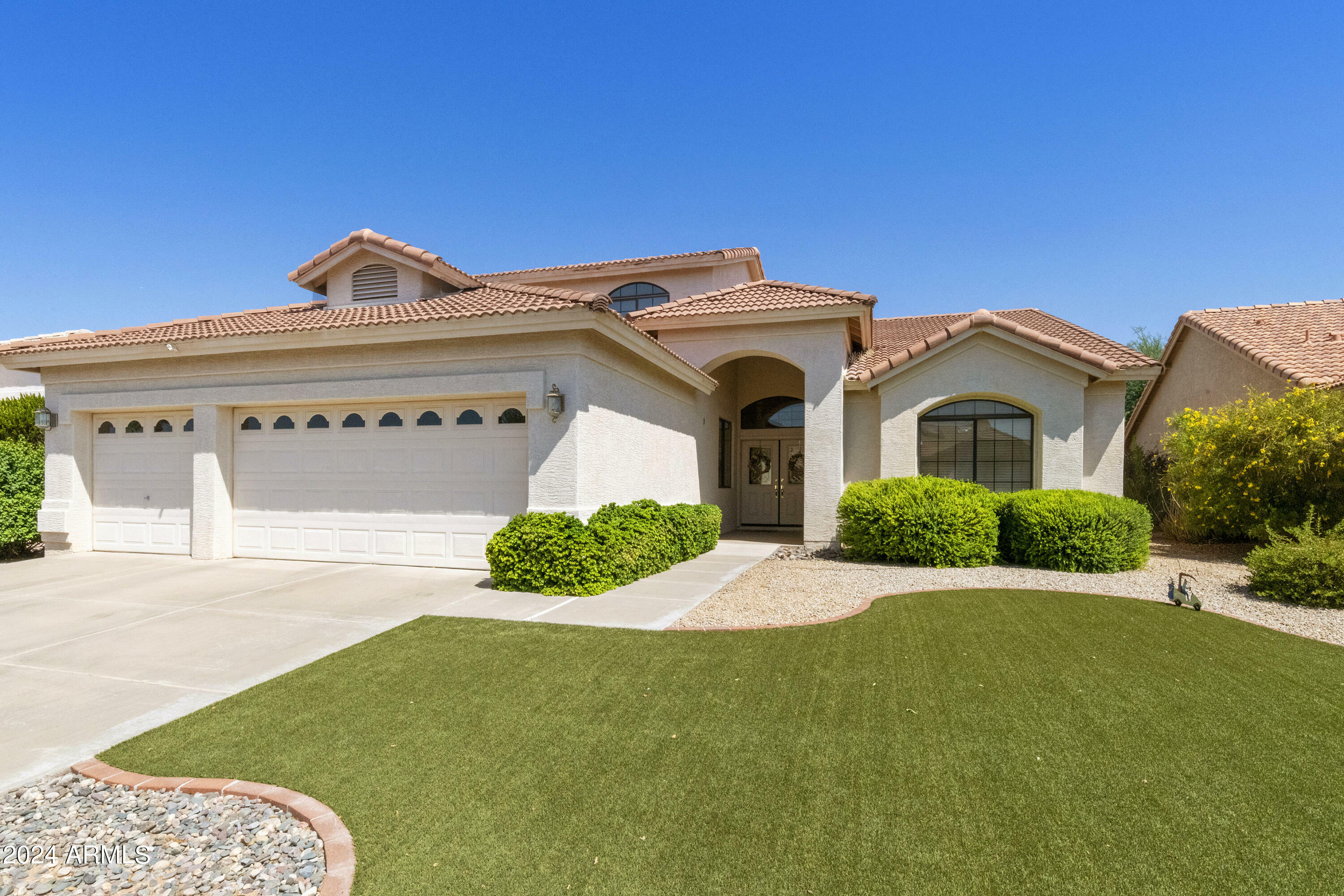 Property Photo:  9848 E Sunburst Drive  AZ 85248 