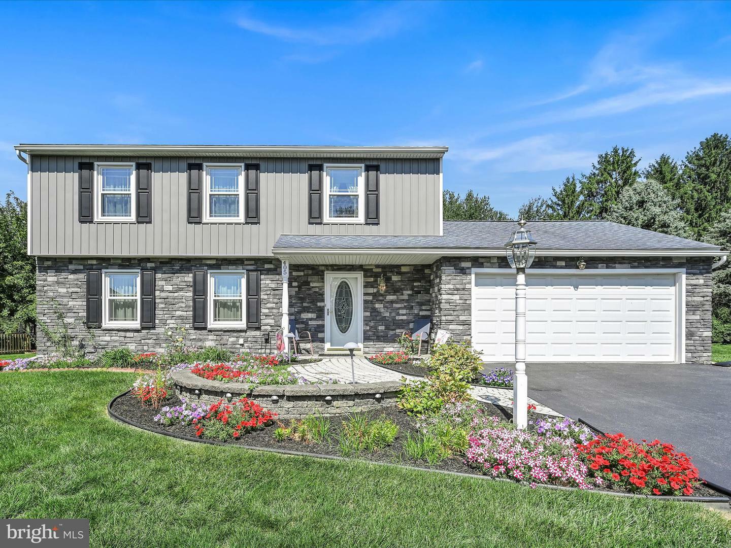405 Longmeadow Road  Lancaster PA 17601 photo