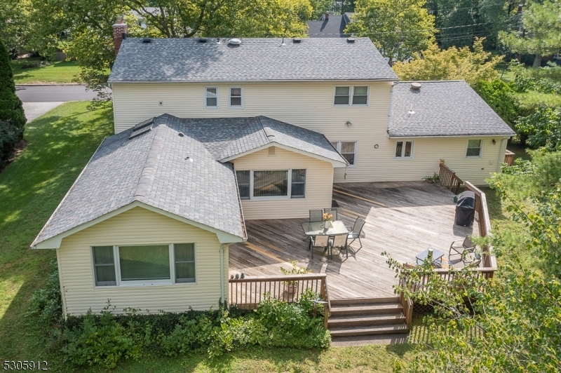 Property Photo:  65 Woodcrest Dr  NJ 07974 