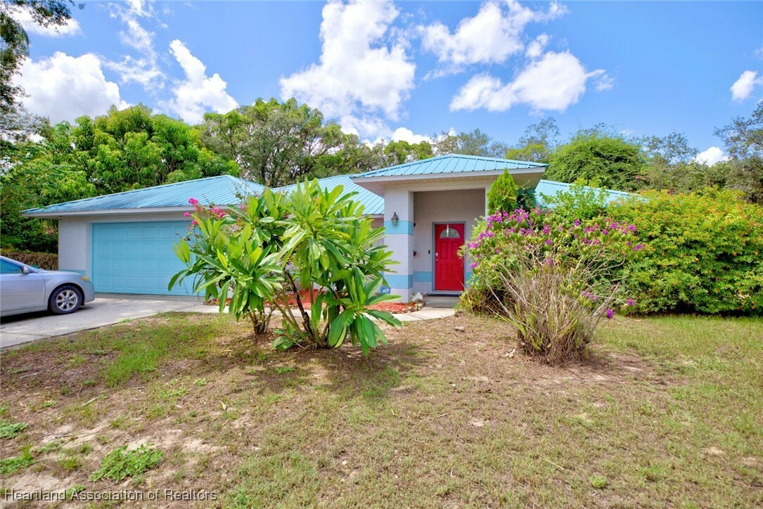 Property Photo:  1729 N Olivia Drive  FL 33825 