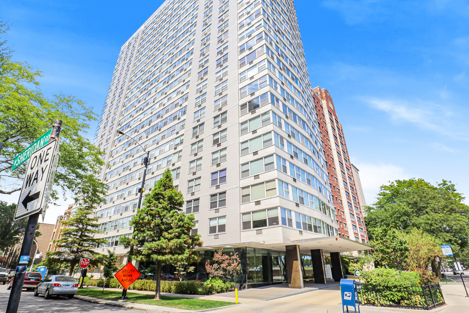 Property Photo:  3900 N Lake Shore Drive 23H  IL 60613 