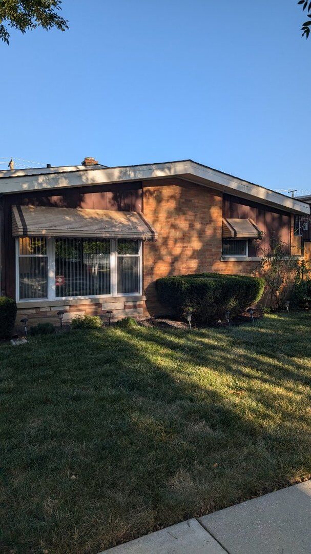 Property Photo: 9301 S Wallace Street IL 60620