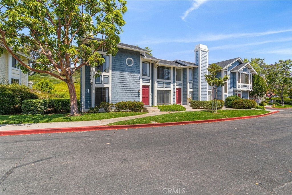 Property Photo:  25641 Paseo La Cresta 41  CA 92677 