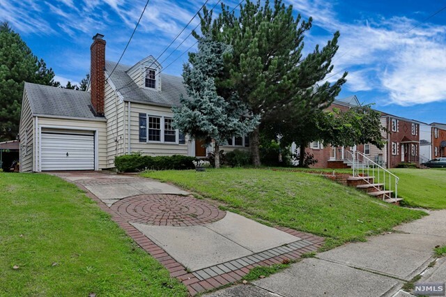 Property Photo:  17 2nd Street  NJ 07031 