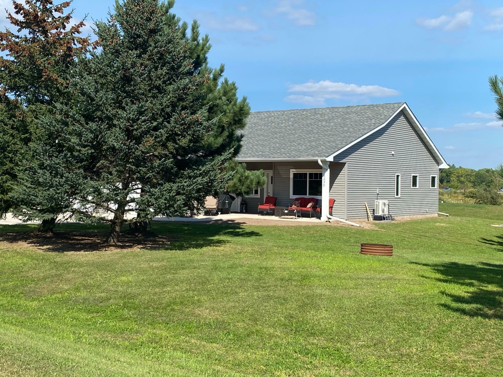 Property Photo:  1250 Carriage Hill Drive  MN 55037 