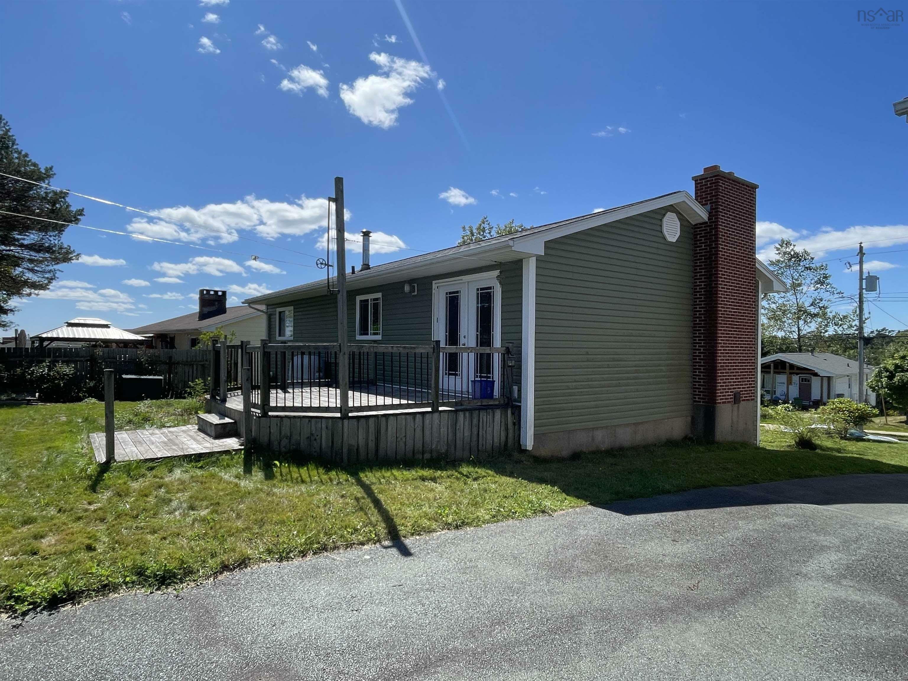 Photo de la propriété:  348 Poplar Drive  NS B2W 4K9 